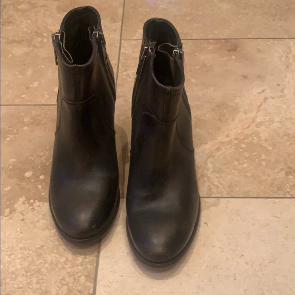 Booties - Picture 3 of 7